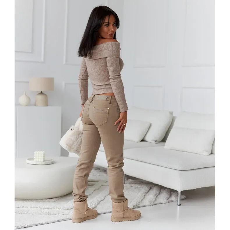 Beige insulated short snow boots from Menaggio