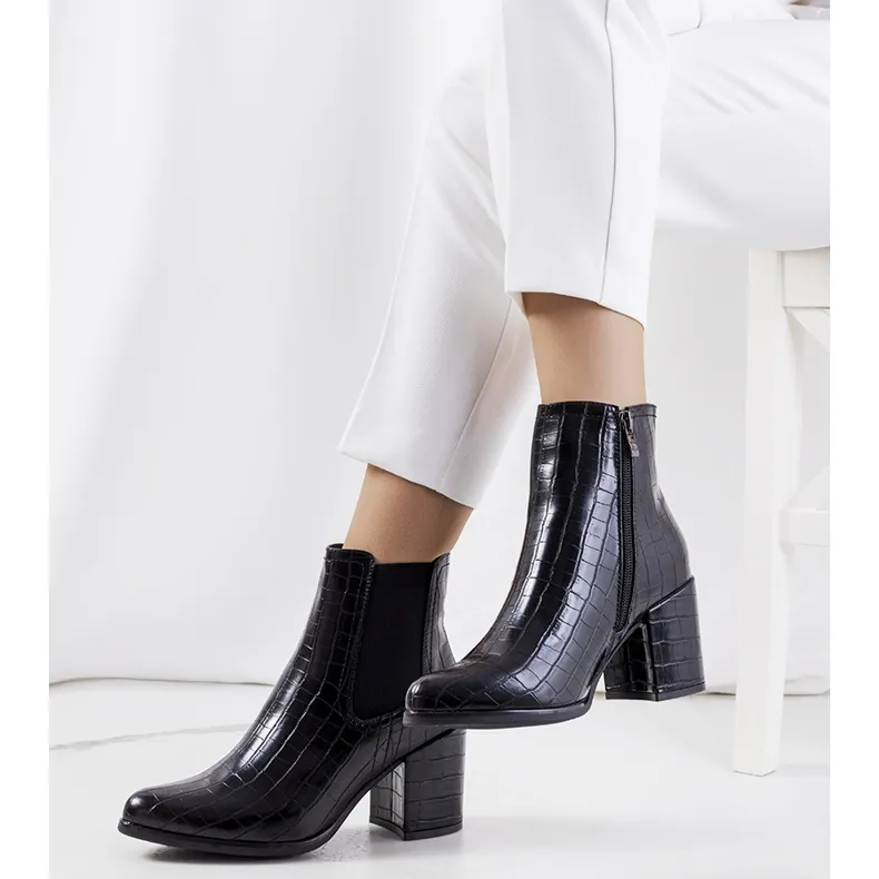 Black Easthaven boots