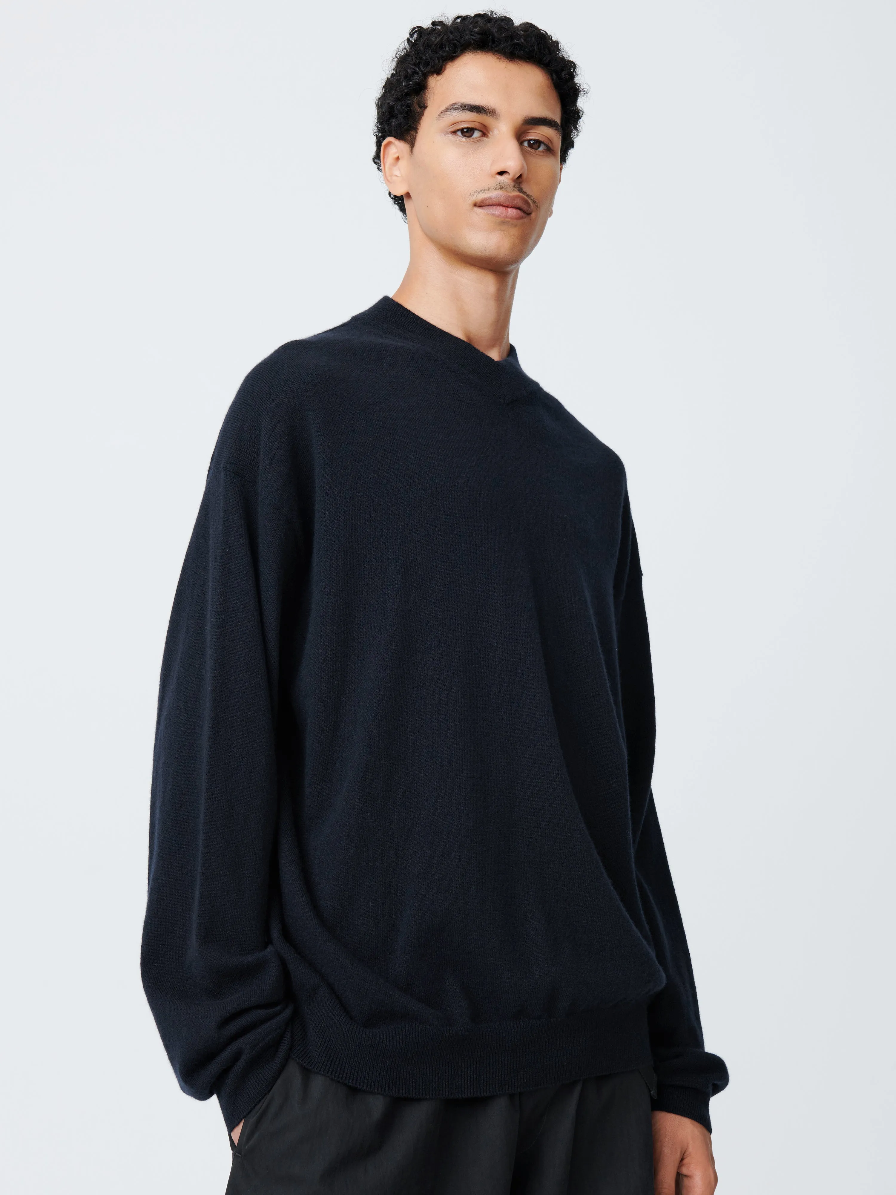 Roth Knit in Darkest Navy