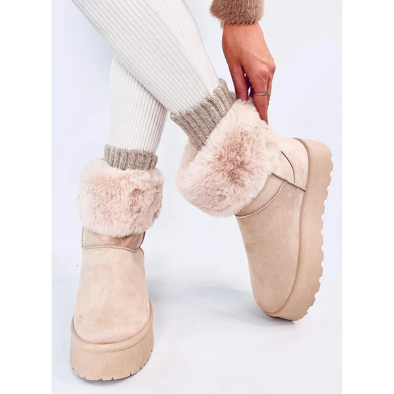 Tayna Beige platform snow boots with fur