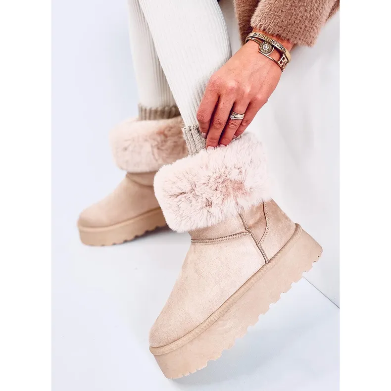 Tayna Beige platform snow boots with fur