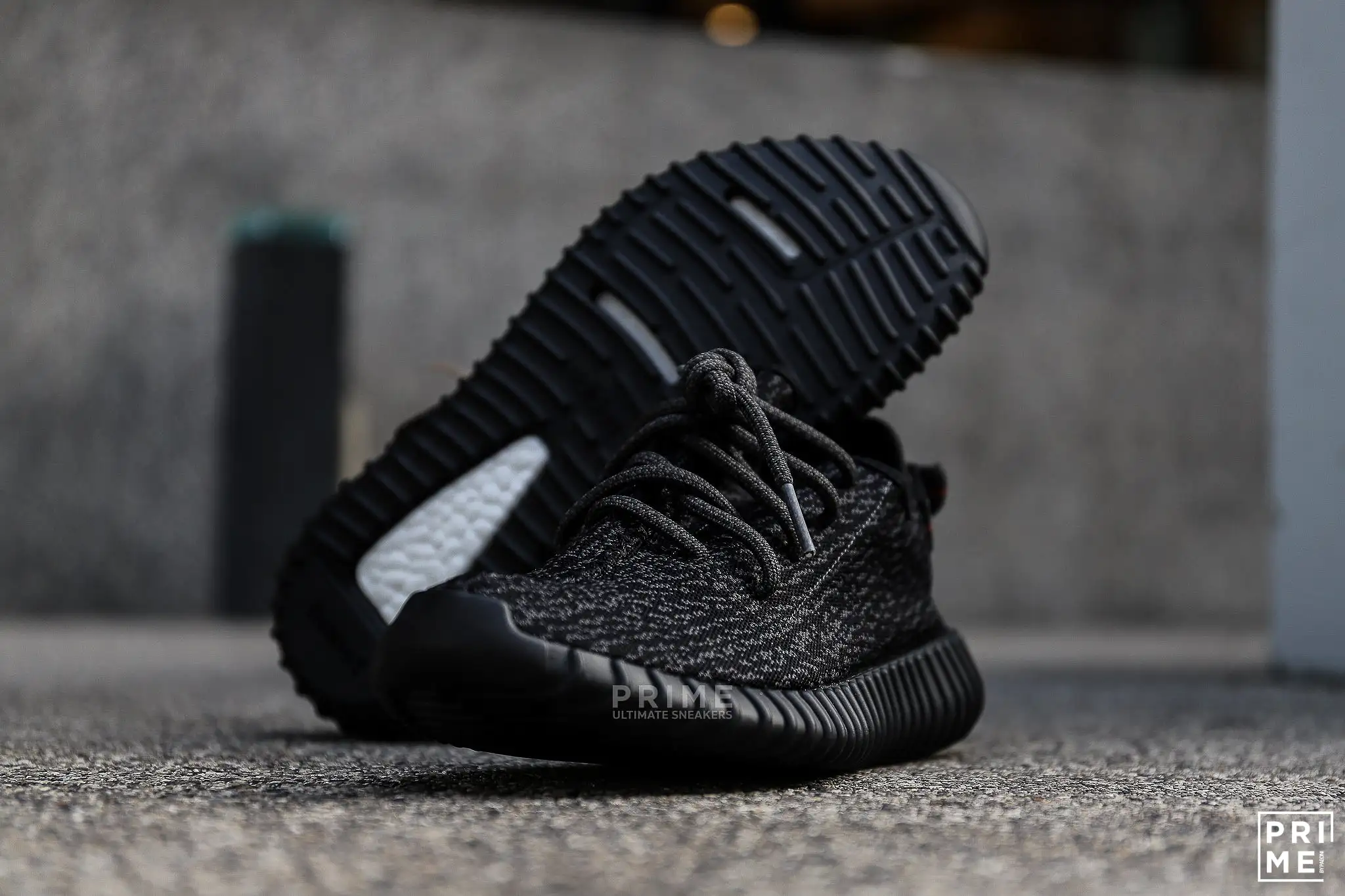 Yeezy 350 Pirate Black (BB5350)