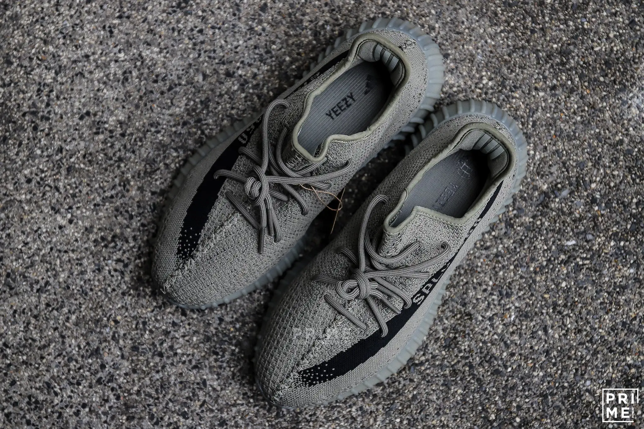 Yeezy 350 V2 Granite (HQ2059)