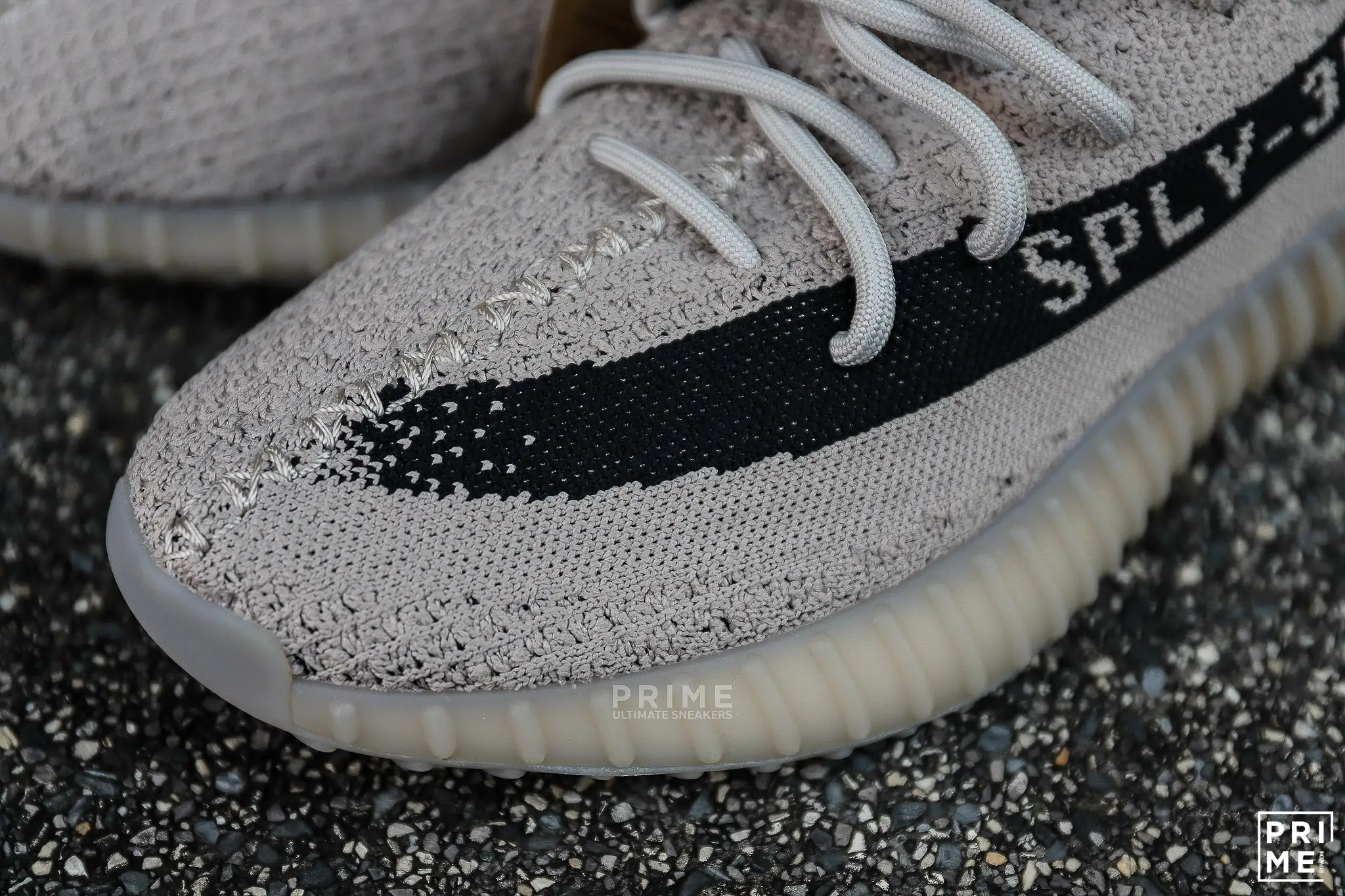 Yeezy 350 V2 SLATE (HP7870)