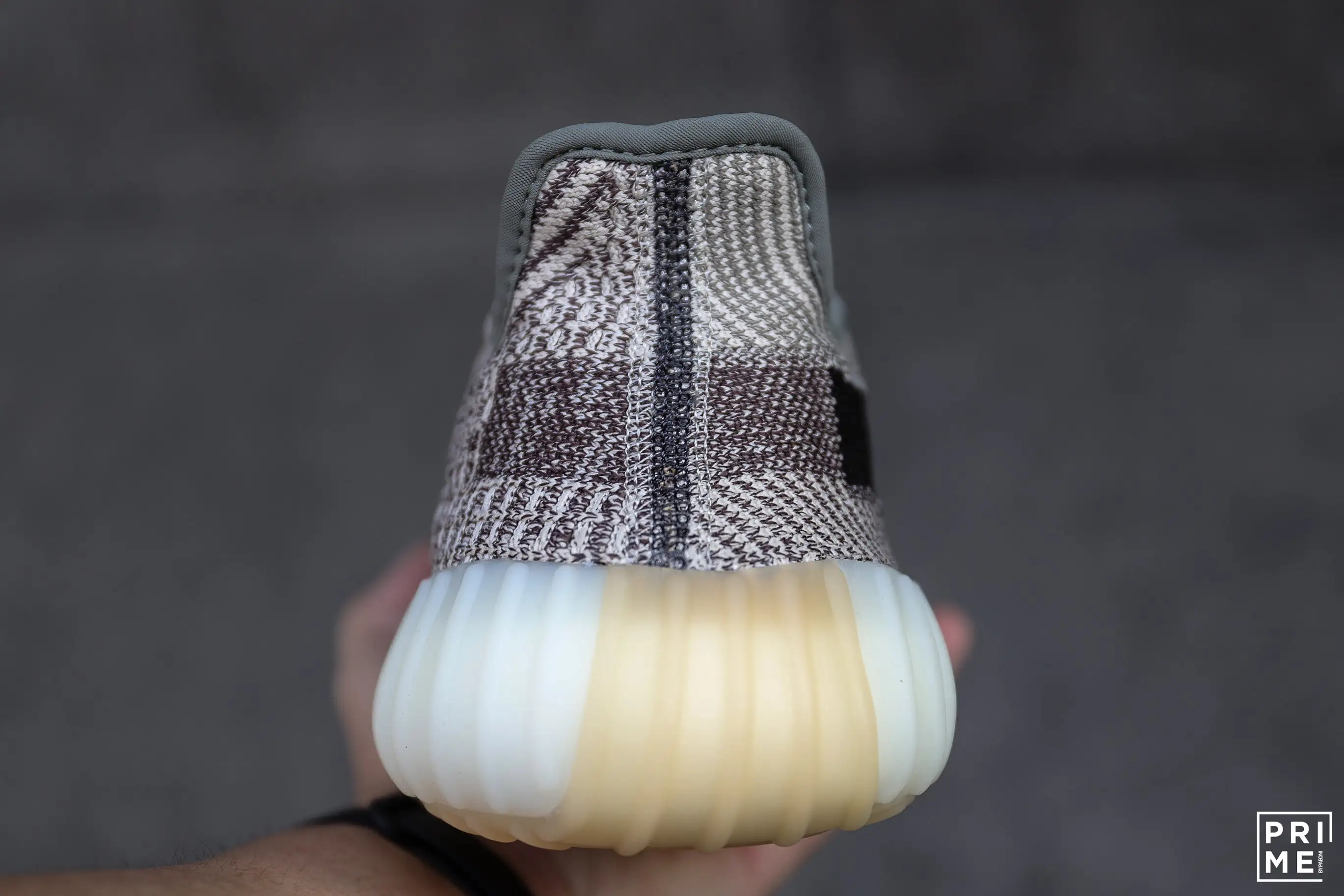 Yeezy 350 V2. Zyon (FZ1267)