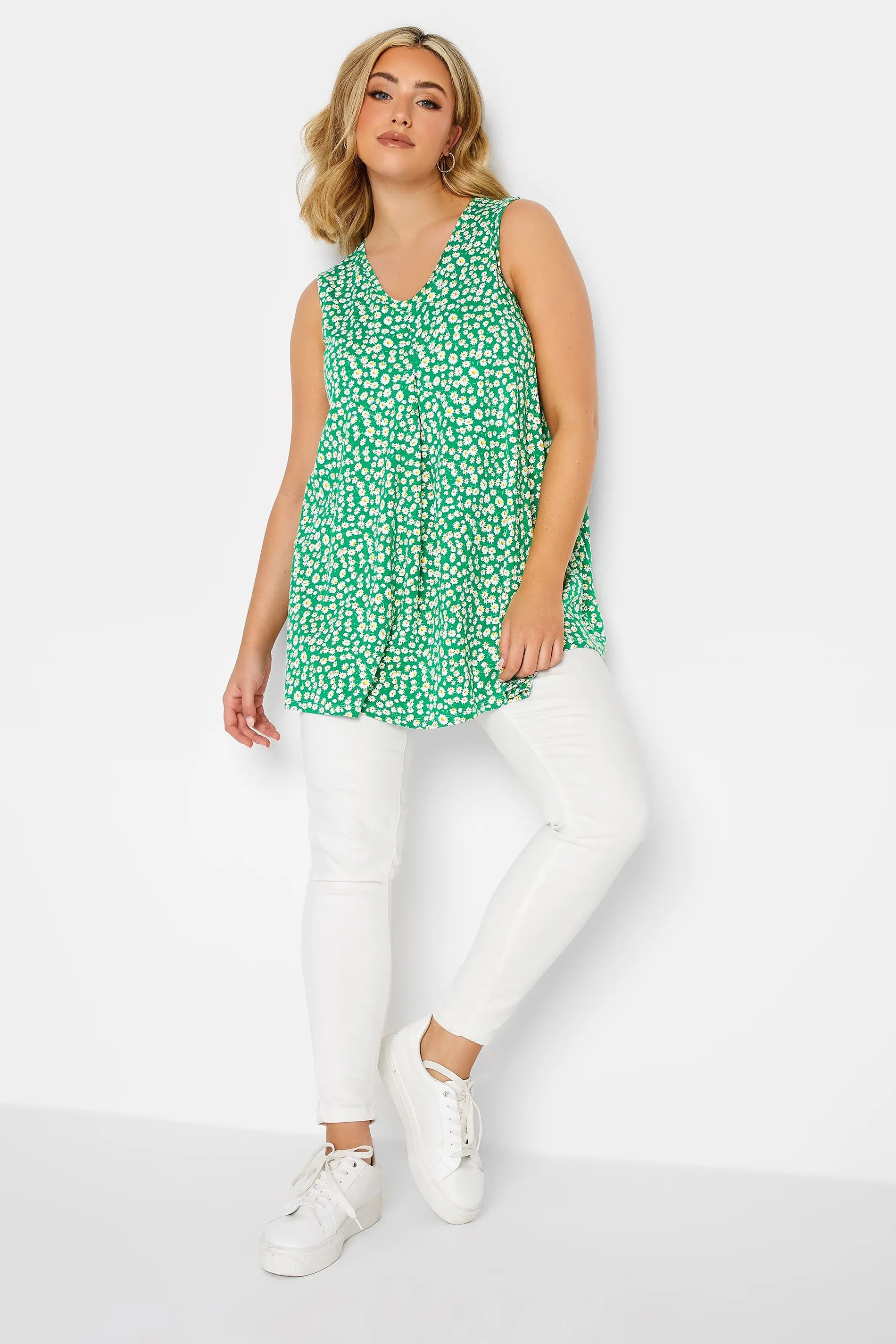 YOURS Curve Green Daisy Print Pleat Front Vest Top